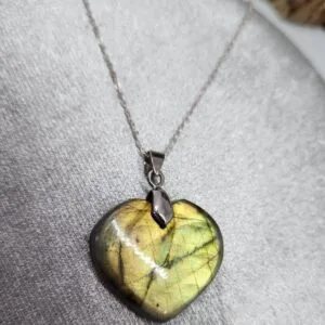 pendentif-labradorite-coeur