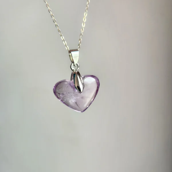 pendentif améthyste coeur sur chaine