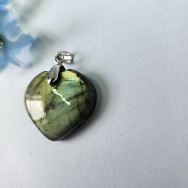 pendentif coeur labradorite coté