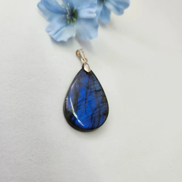 pendentif labradorite bleue lithothérapie