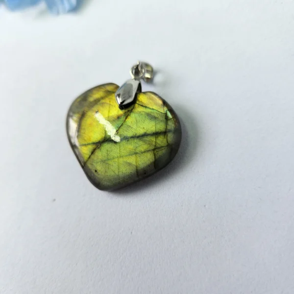 pendentif labradorite coeur face