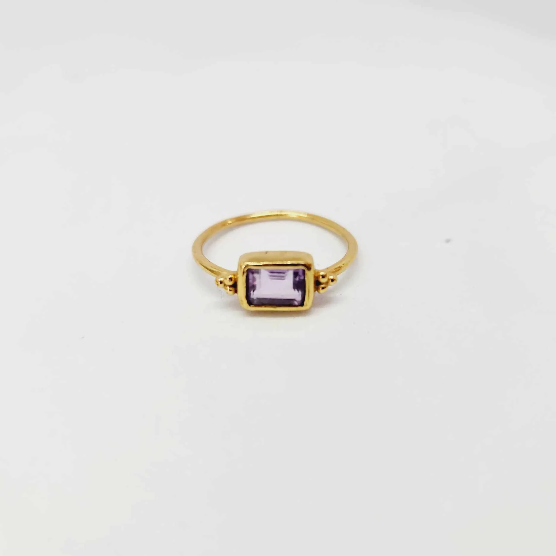 bague améthyste rectangle doré